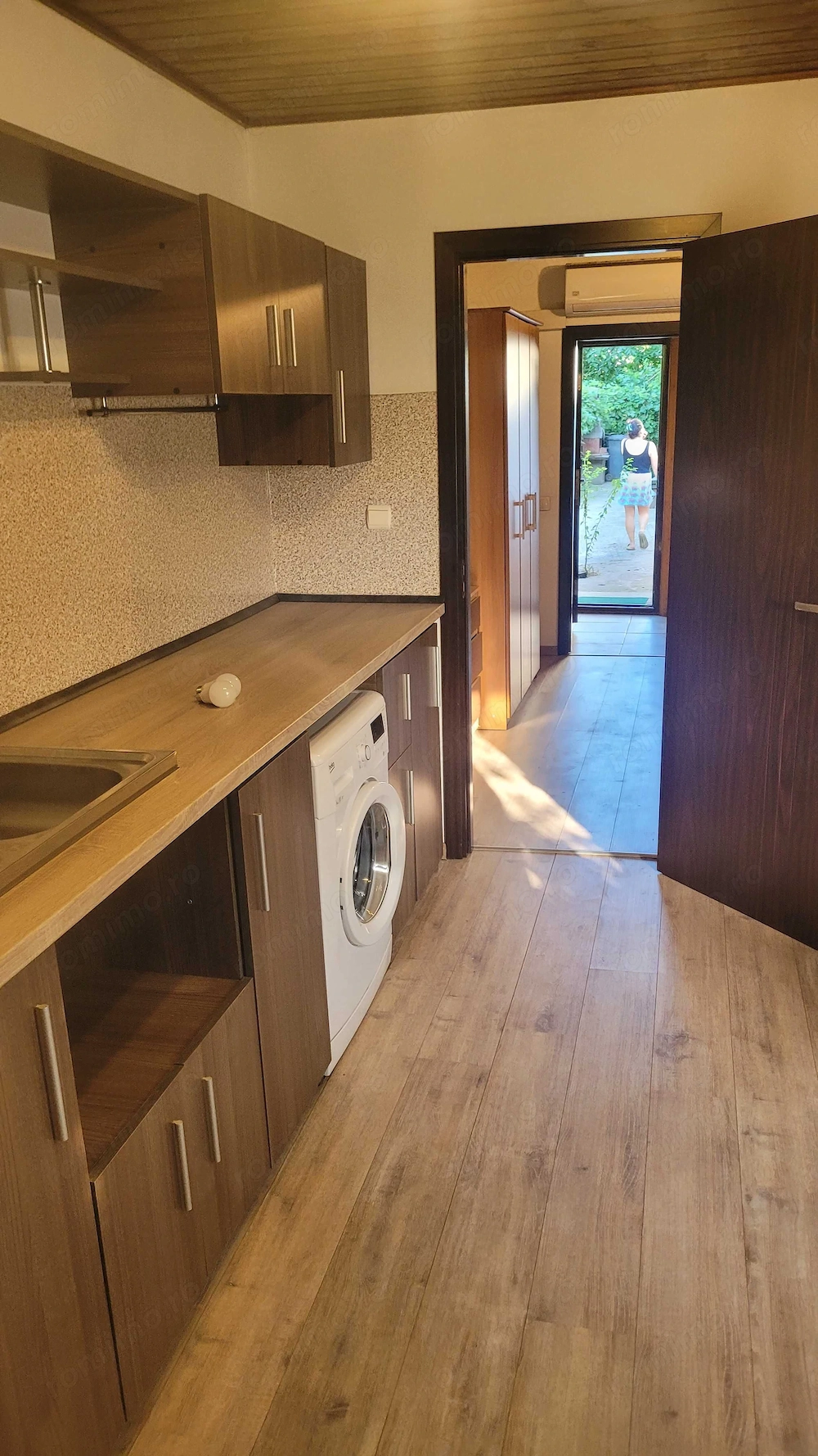 Inchiriez apartament la 5 min de metroul Aparatorii Patriei