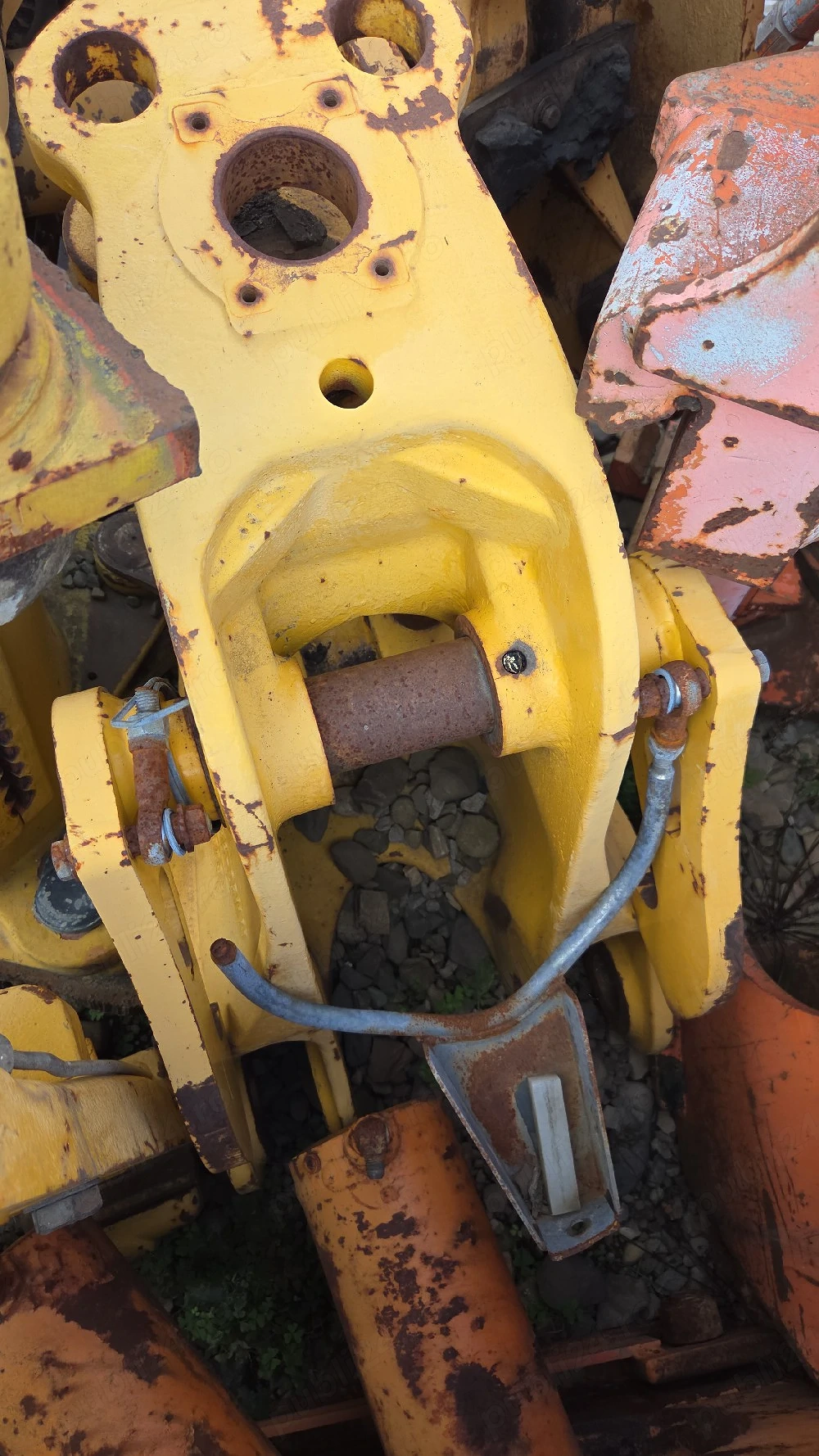 Suport brat Buldoexcavator Komatsu WB93R5 dupa 2006