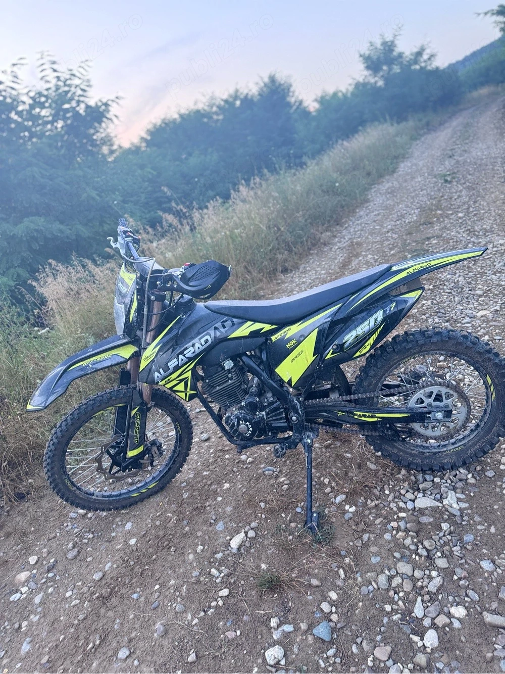 vand cross