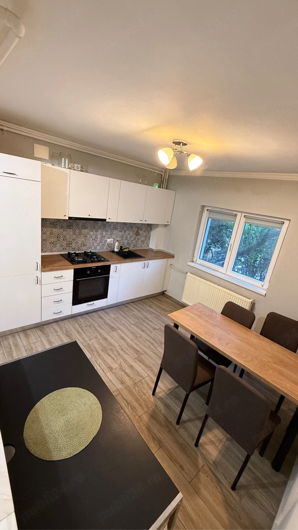 Nerva Traian apartament 3 camere decomandatetaj 1