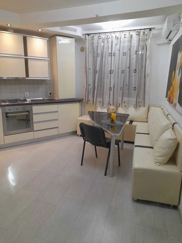 Inchiriez apartament 2 camere in Giroc, Bdul Soarelui