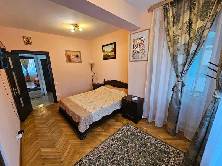 Închiriere 2 camere Nerva Traian, centrala proprie, parcare, 2 balcoane