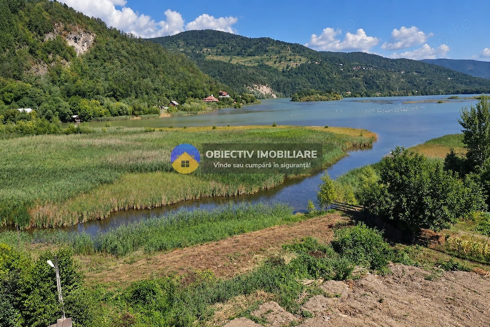 Teren intravilan langa lac , Pangarati, Neamt