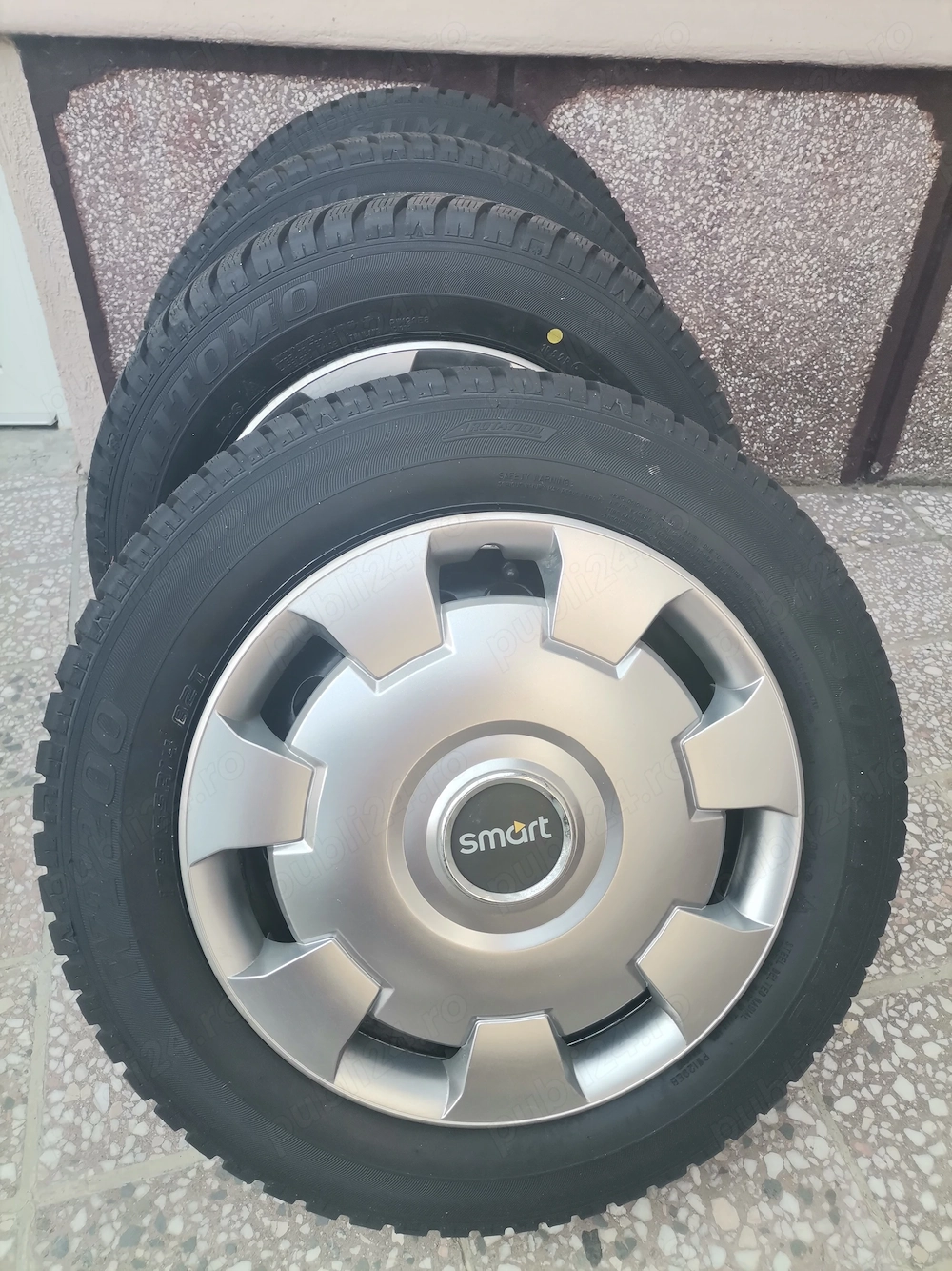 Roți echipate cu anvelope de iarnă r14