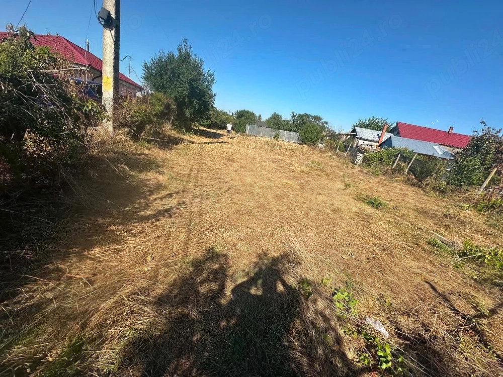    Teren intravilan de vânzare   827 mp   Mărășești, județul Vrancea