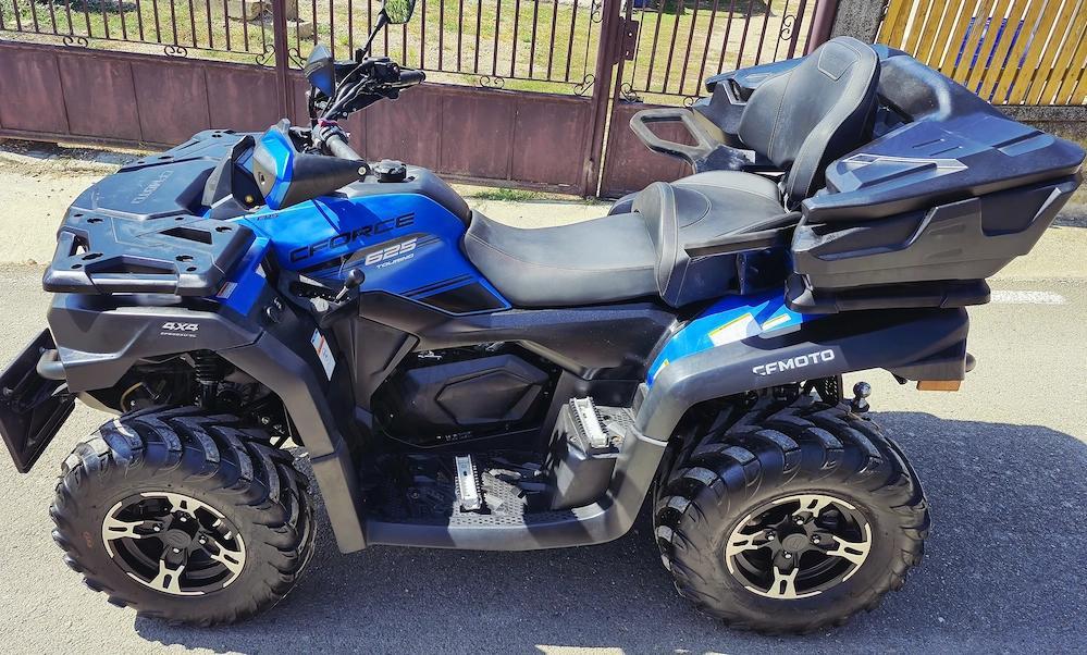 Cfmoto 625L Touring an 2023 ,41cp, 1960km import Germania full led