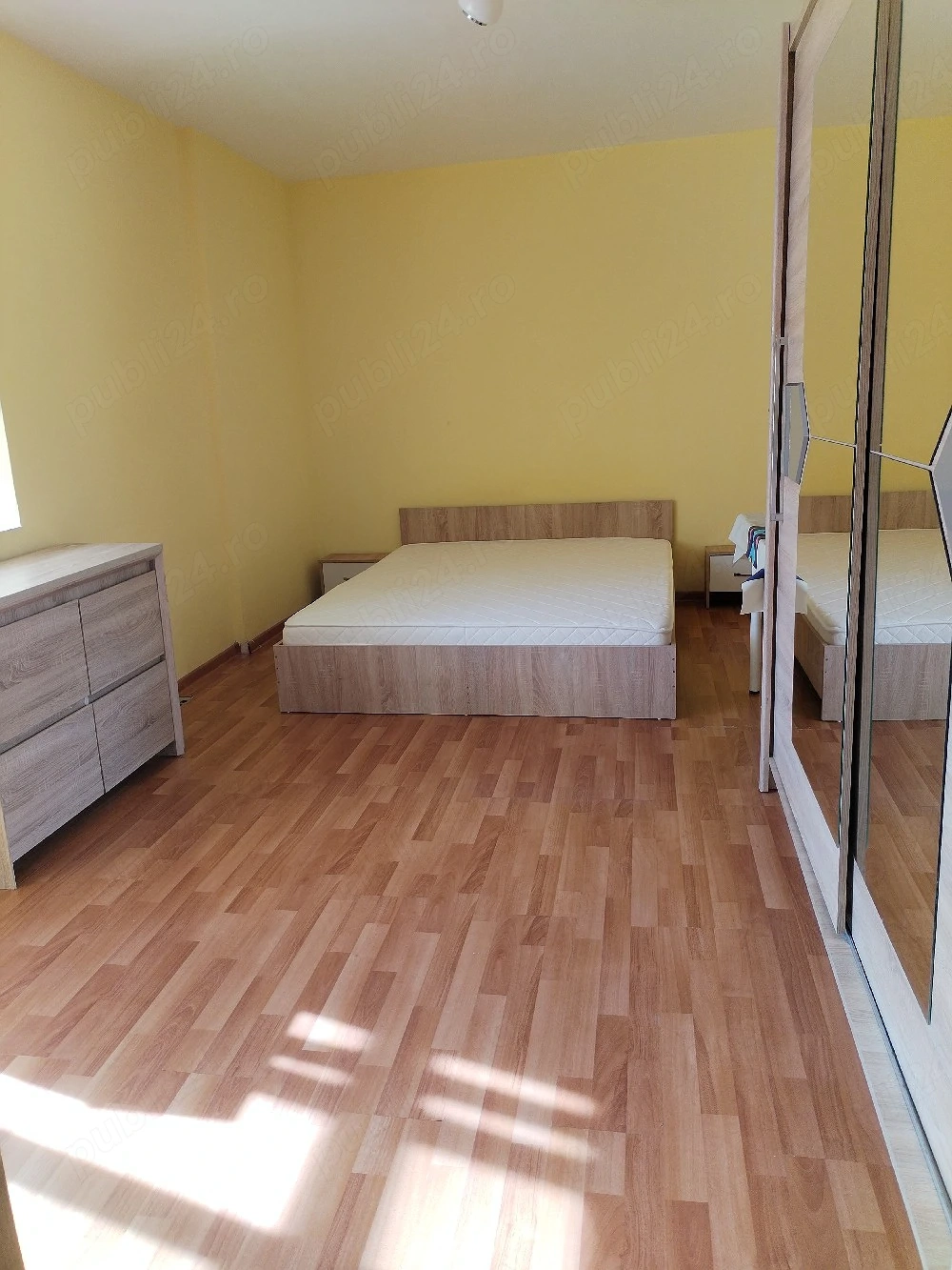 garsoniera cf 1 de inchiriat zona mall