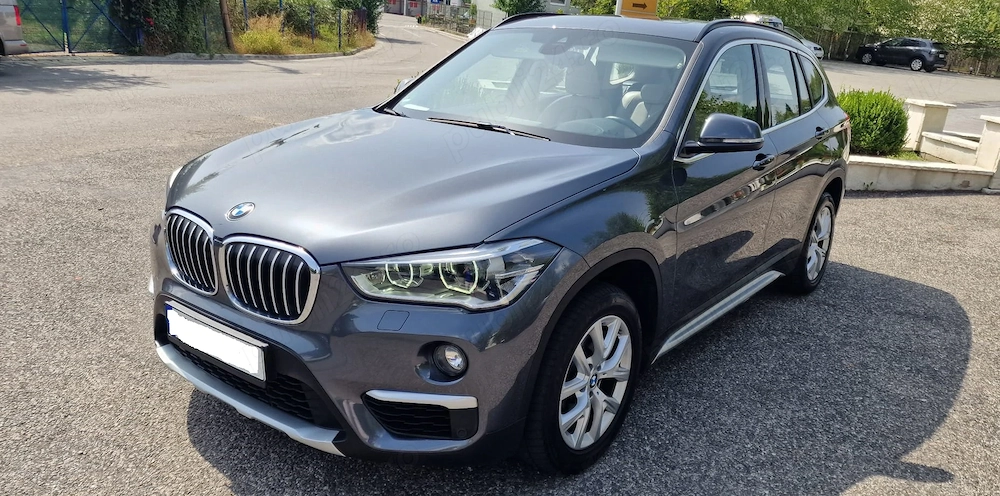 BMW X1 XDrive 20i AT xLine