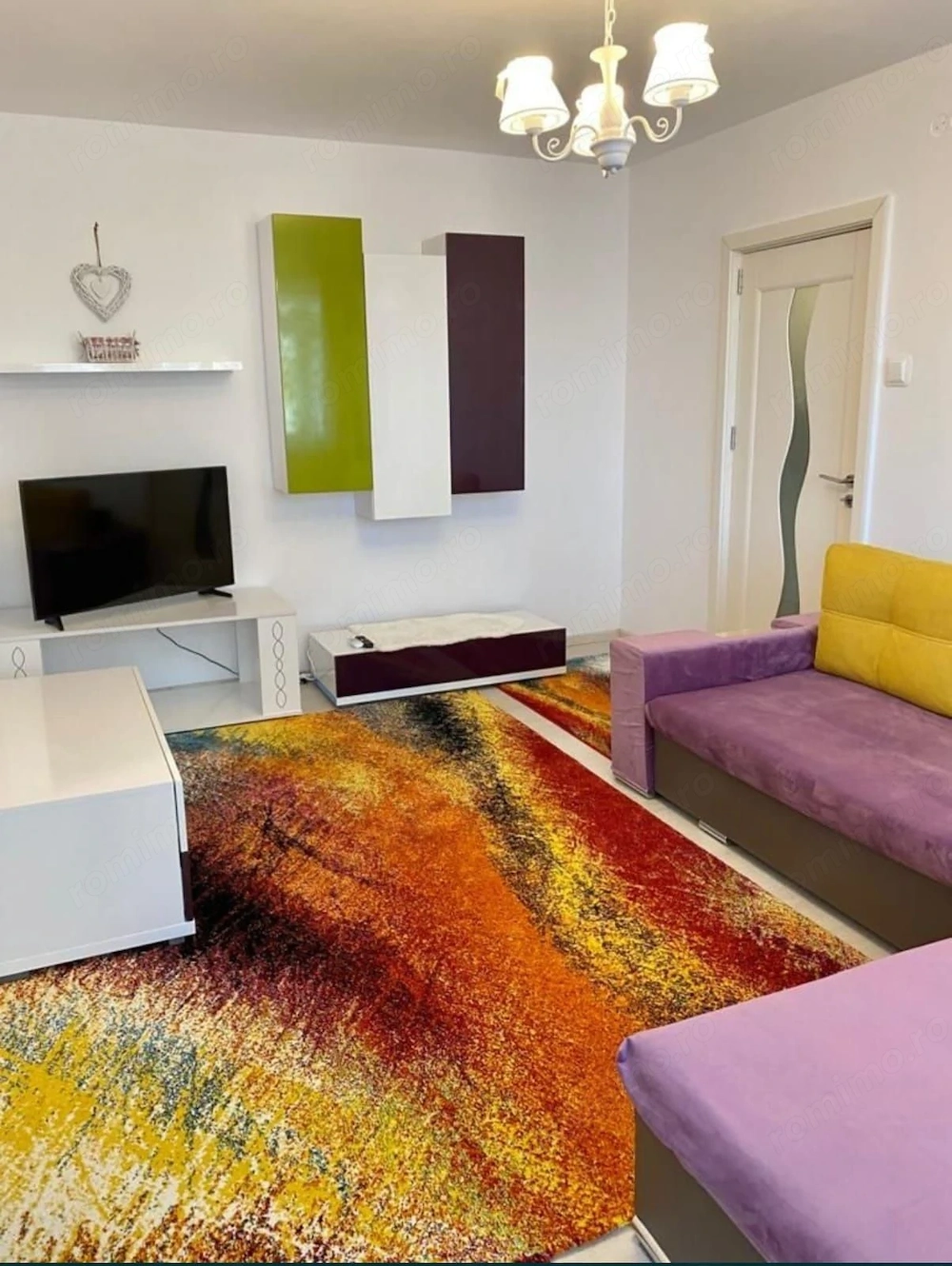 Închiriez apartament 3 camere Metrou Grivitei