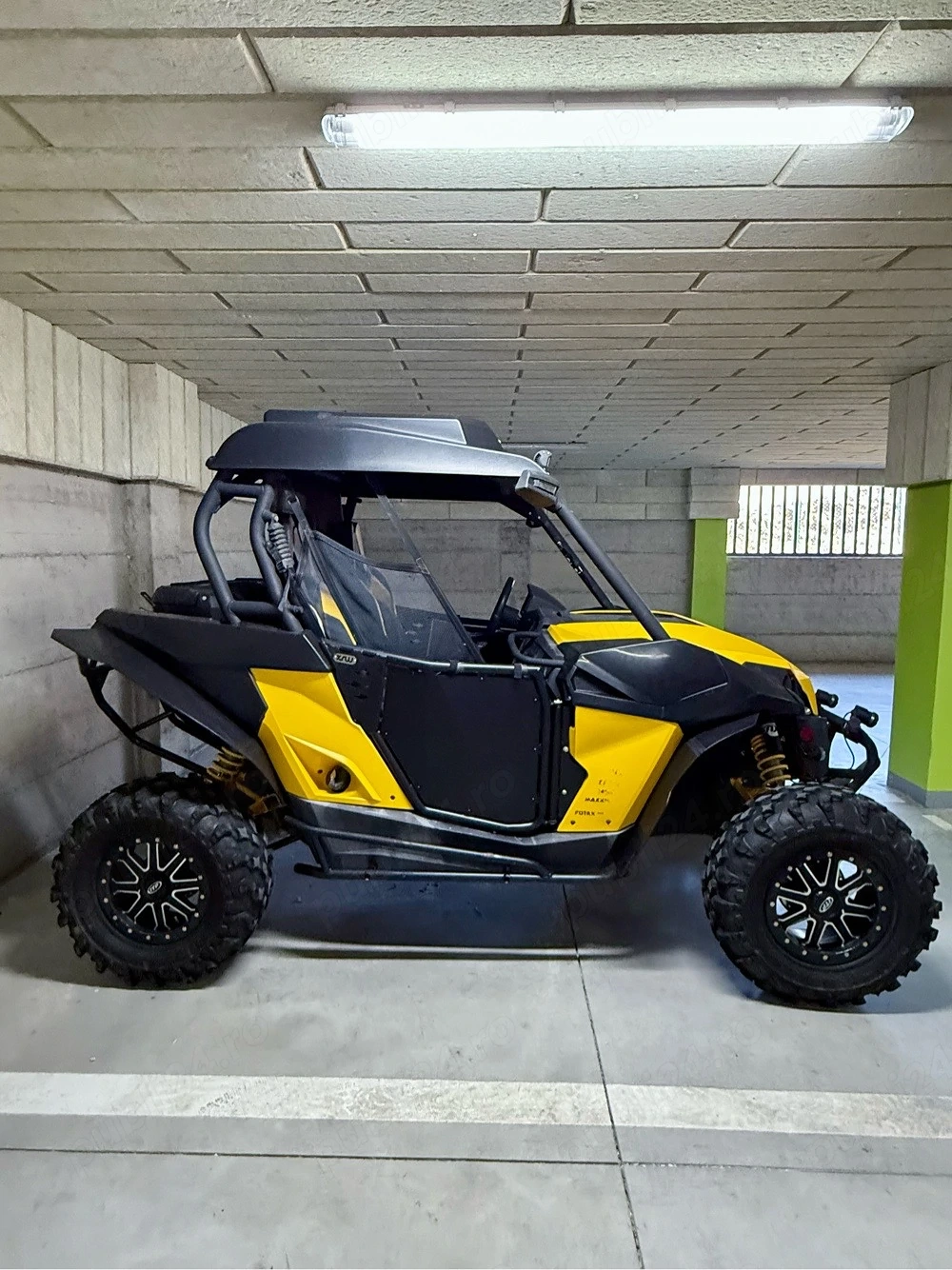  CanAm Maverick X
