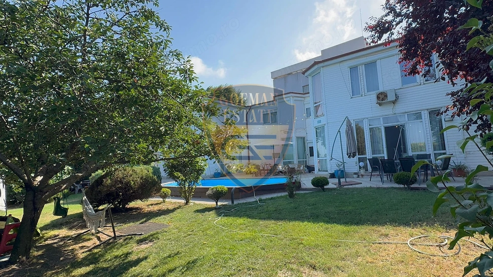Vilă 4 camere de închiriat, Faleza Nord , Zoom Beach, Piscina
