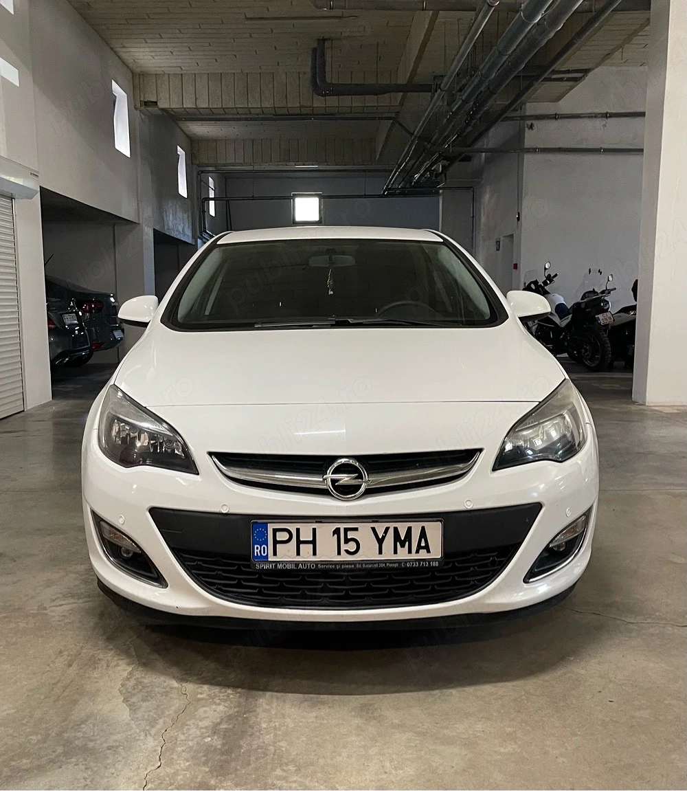 Opel Astra J, unic proprietar de nou, 1.4 Benzină, 100 CP   133.000 km reali
