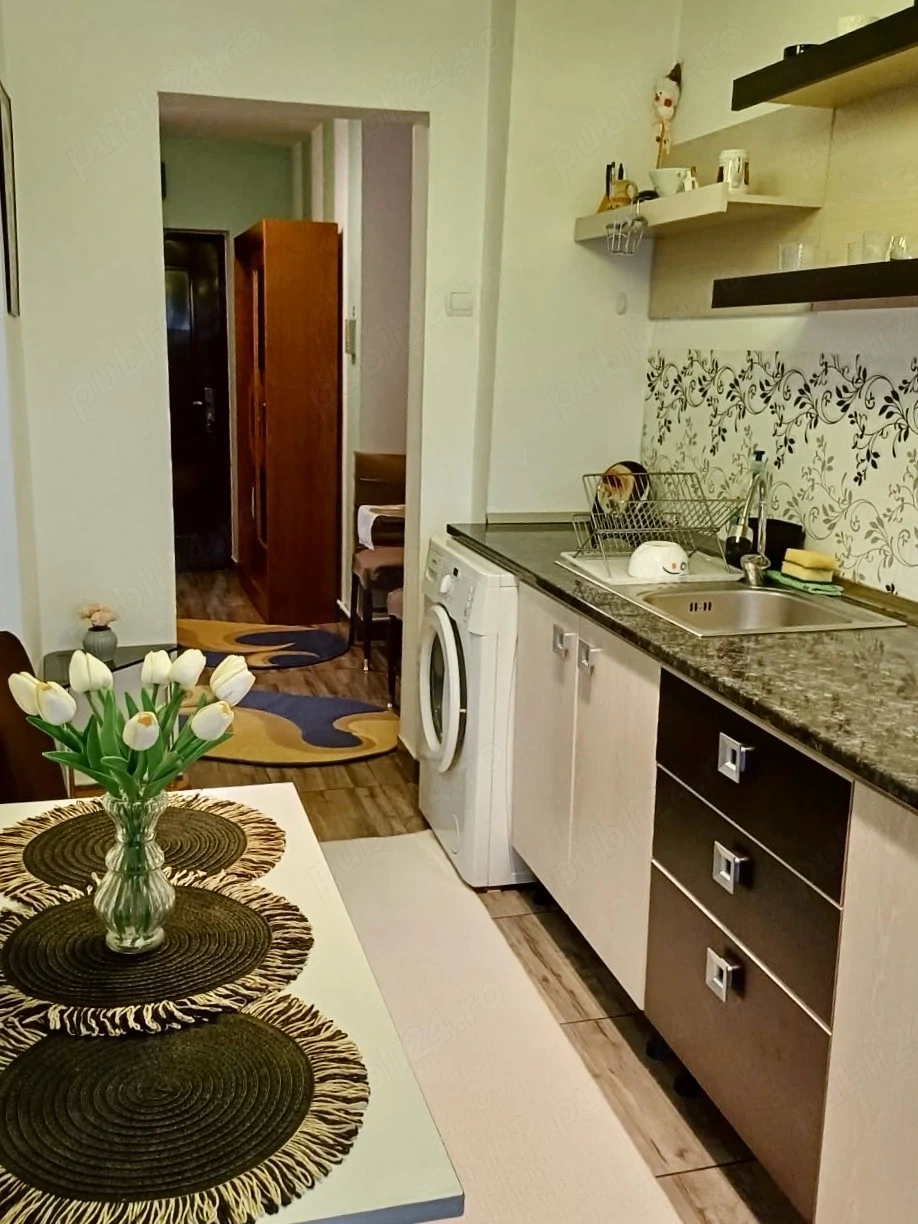 Apartament 2 camere, 55 mp, centrală proprie, zona Piața Centrală   Petroșani