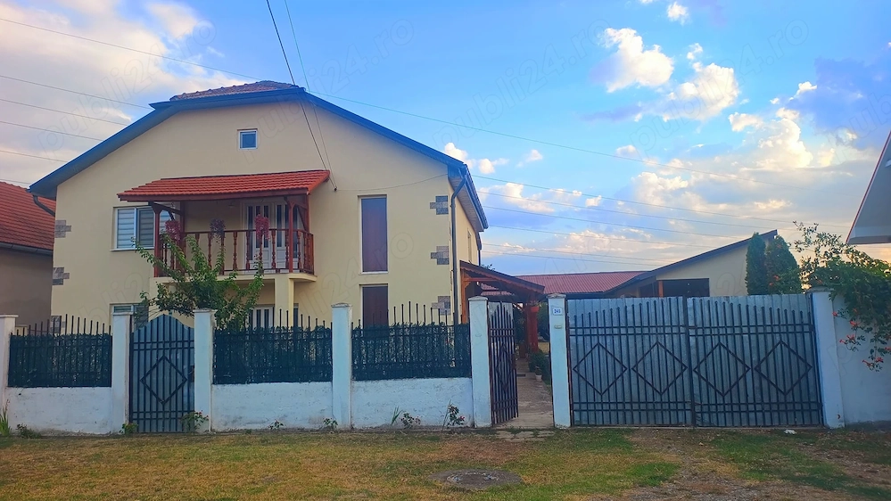 Se vinde casă deosebită în comuna Gavojdia