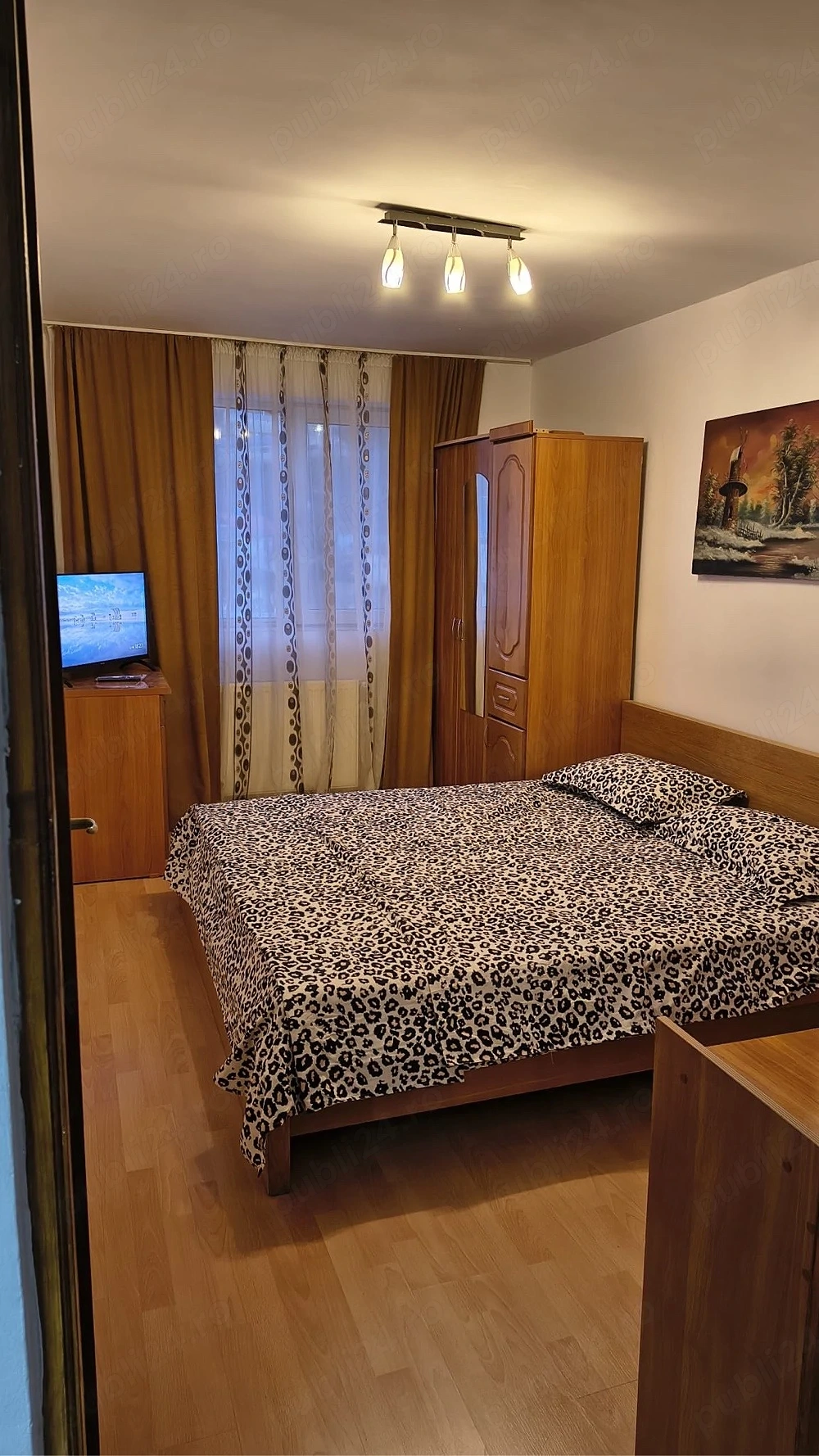 Casa Gherghina   Apartament 2 camere zona centrală, vedere la Cerna și munte, Herculane
