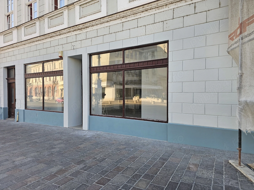 Spaţiu comercial ultracentral de închiriat 