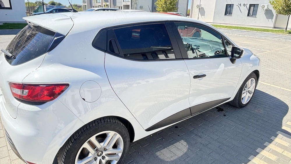 Renault Clio 1.2 Benzină, inmatriculata in Romania, 75 CP | 2018 | 95.683 km | Istoric Renault