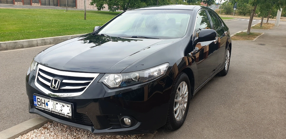honda ACORD limuzina diesel 2200 cm fabricatie 2013 inmatriculat unic proprietar