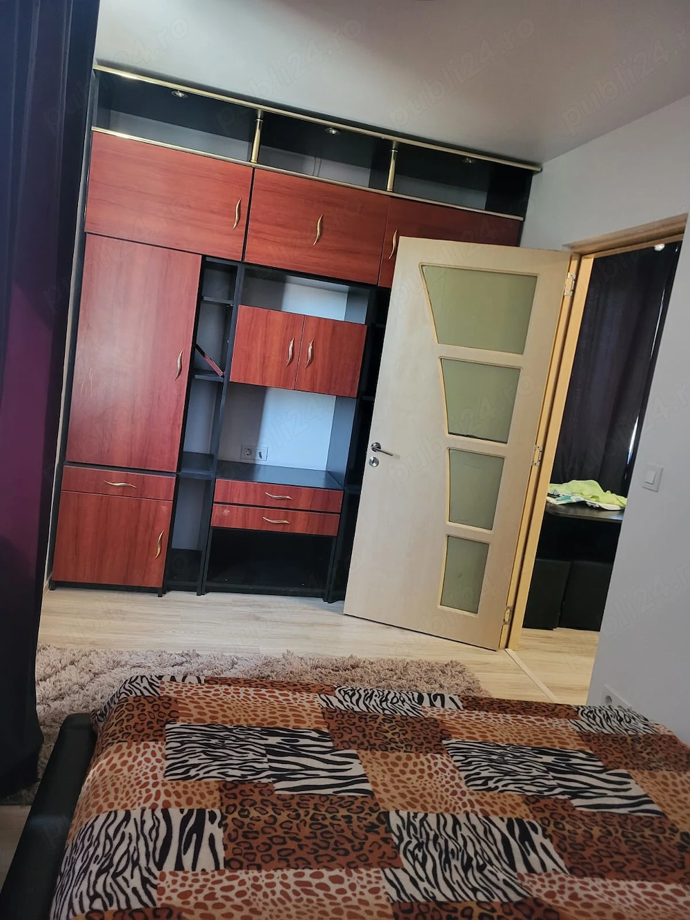 Proprietar ofer spre închiriere apartament zona sagului!!