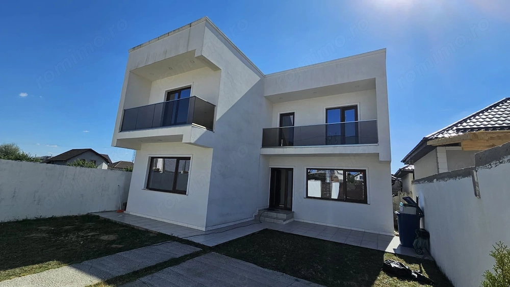 Casa deosebita ,P+1 , 185 mp utili, 250 mp teren, zona Selgros-Damila