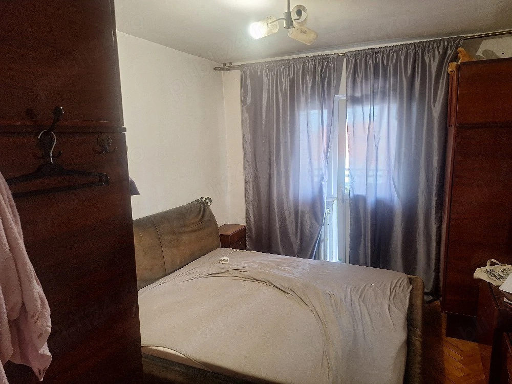 Închiriez apartament 3 camere cartier Mărăști Visavis de Kaufland in Cluj, un loc de parcare