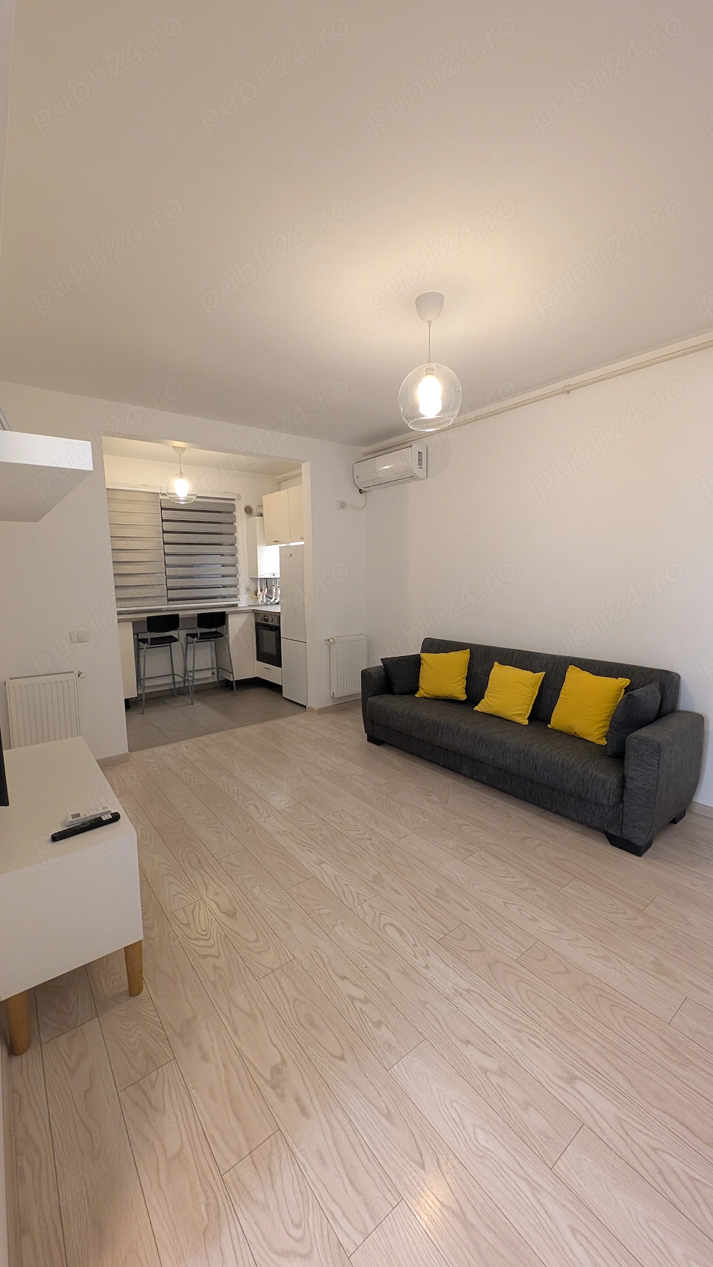 Inchiriez ap 2 camere cu bucatarie open space