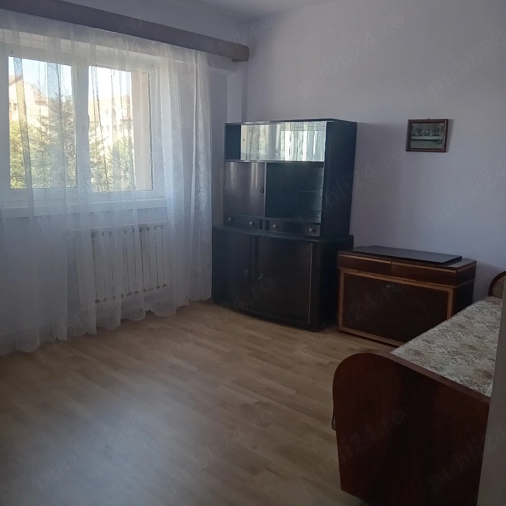 Apartament 3 camere decomandat
