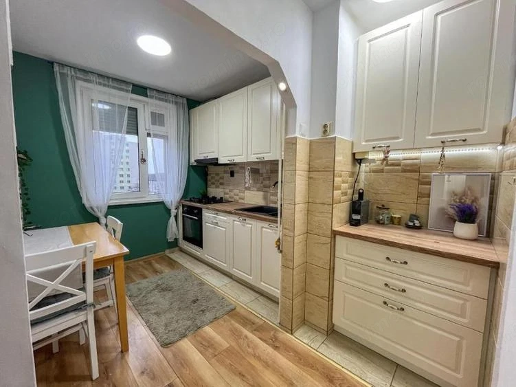Apartament decomandat 2 camere.