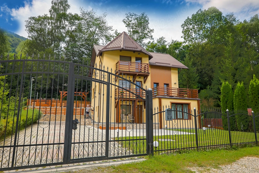 Vila de inchiriat cu ciubar inclus pentru grupuri