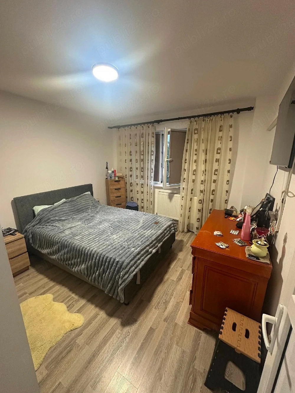 Vând apartament