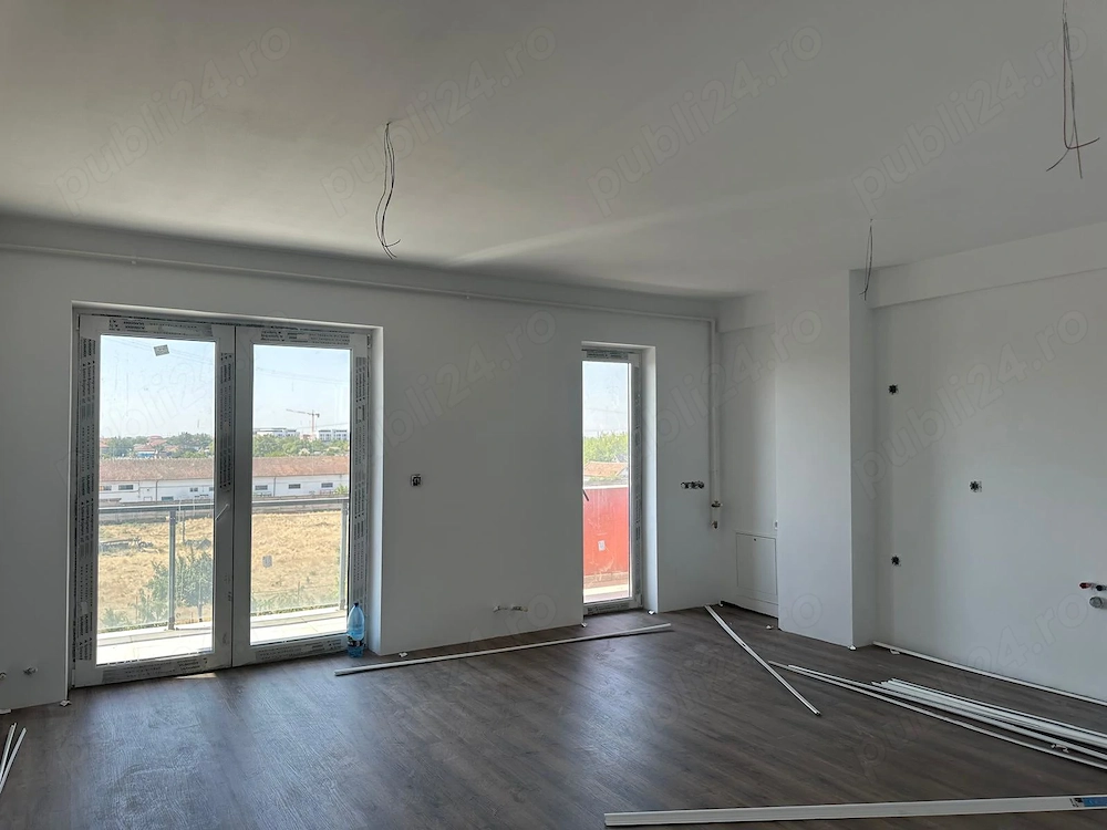 De vânzare 2 camere zona Torontal,  bloc nou 98000 negociabil 