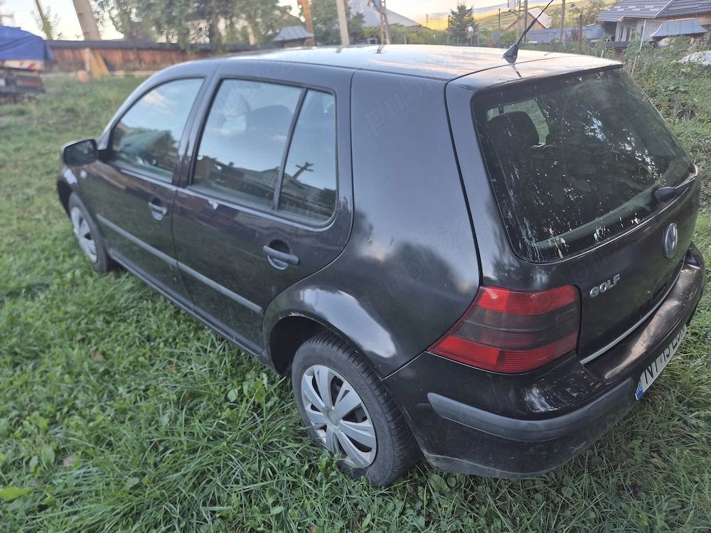 Dezmembrez golf 4 1.6 16v