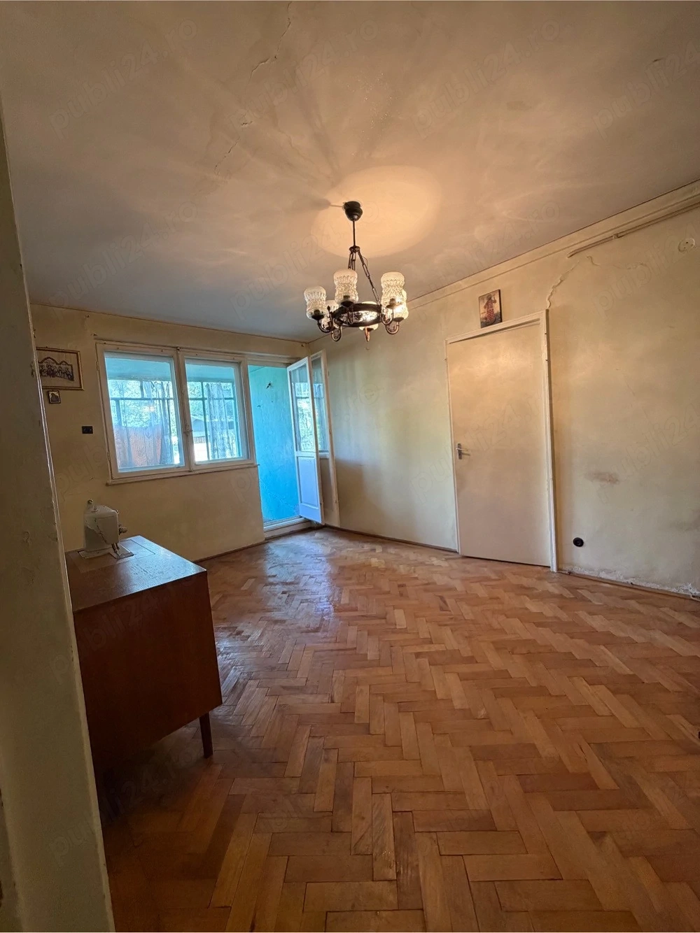 Vând urgent! Direct Proprietar   Apartament de vânzare, Strada Doina (Sector 5)