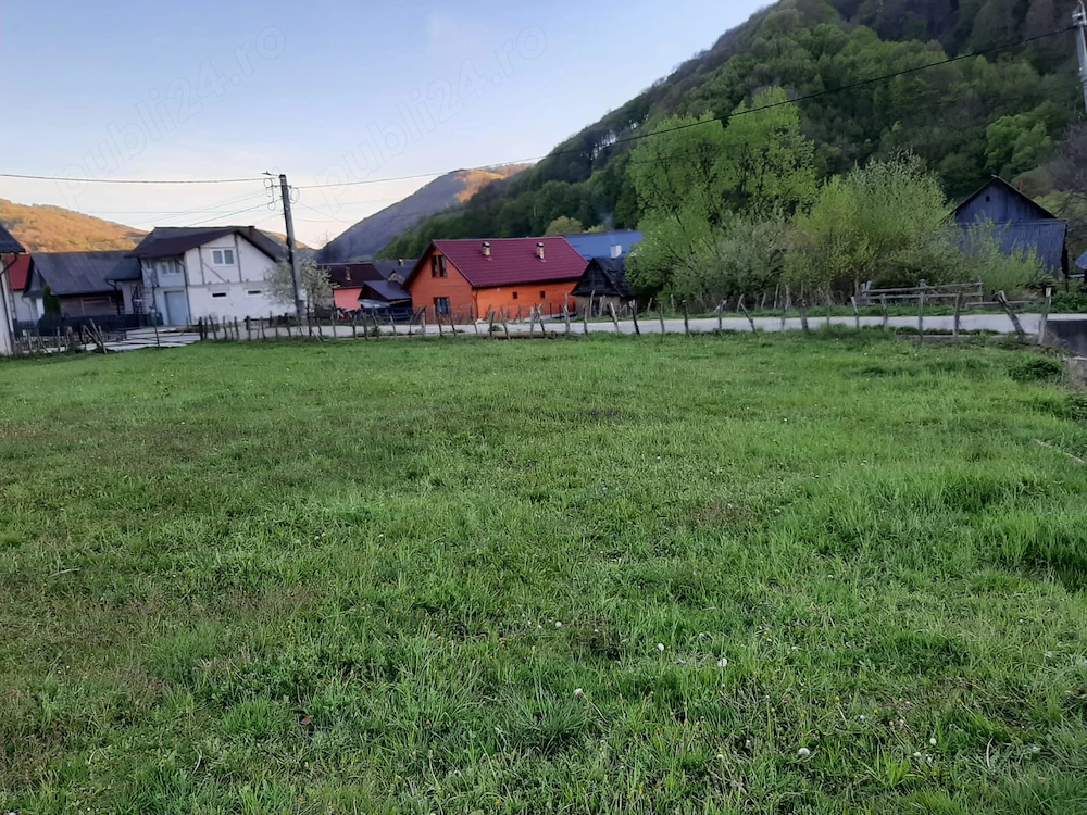 Terenuri intravilane de vânzare   Telciu, Strada Nouă   Valea Pintecosului