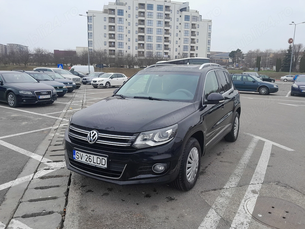 VW Tiguan 4x4 -panoramic-xenon-alcantara