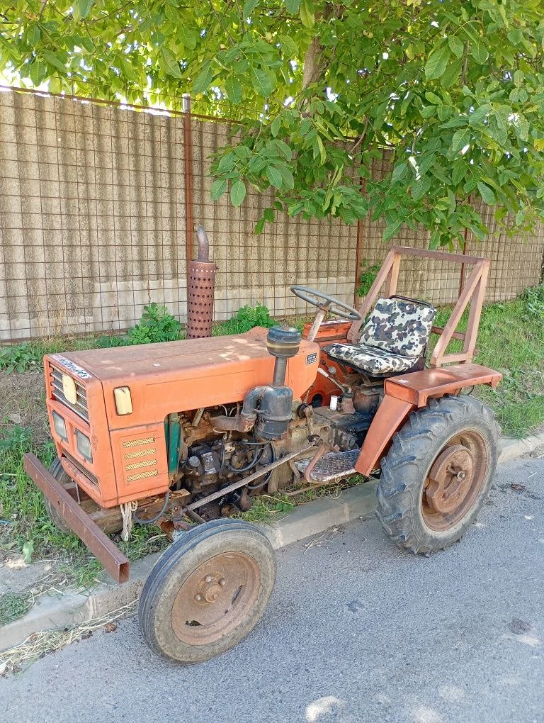 Tractor de vânzare 