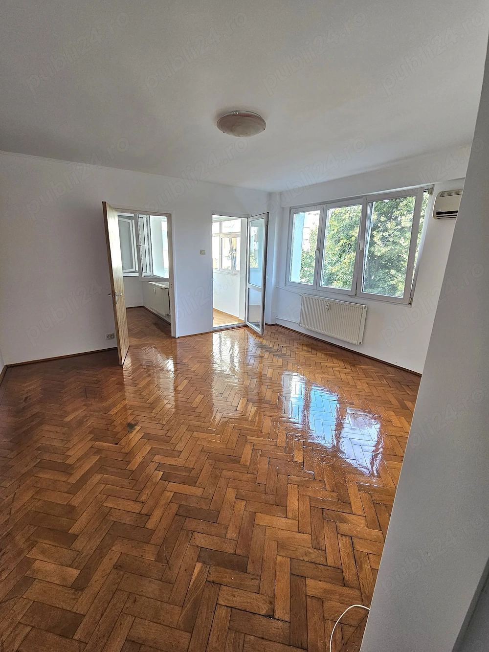 Vanzare 2 camere Dristor -Piata Ramnicu Sarat 