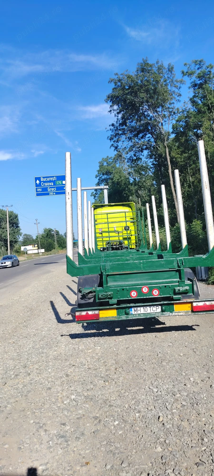 Semiremorca forestiera