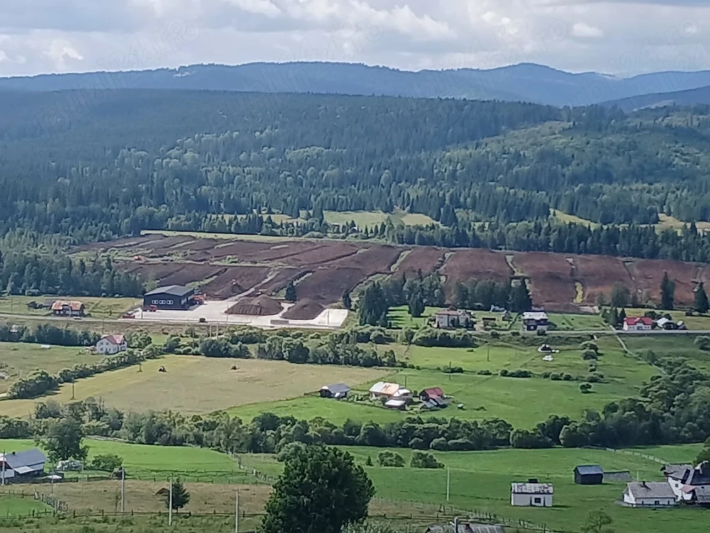 Teren de vanzare Comuna Cosna