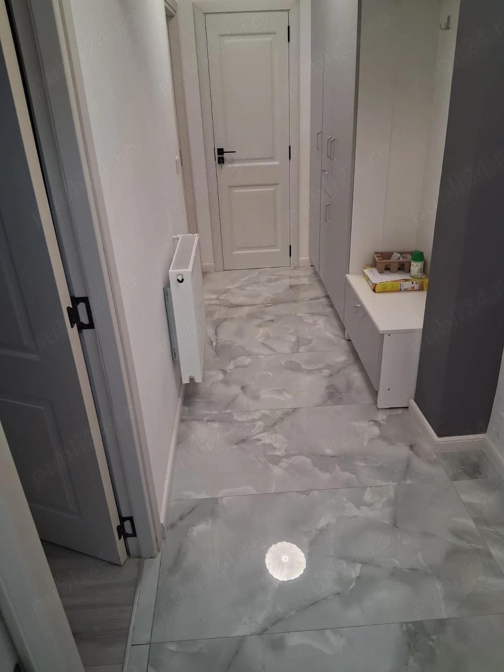 De inchiriat - Garsoniera confort 1 - Parter - Renovata - Mobila noua - Centru Buhusi