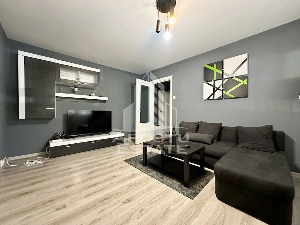 Apartament cu 2 camere, de vanzare, Punctele Cardinale