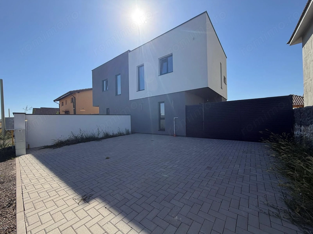 Casă tip duplex Săcălaz
