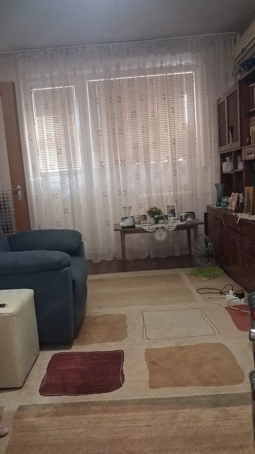 Vanzare apartament 3 camere  63 mp, balcon 9,8 mp, etaj 4/10 – Râul Doamnei