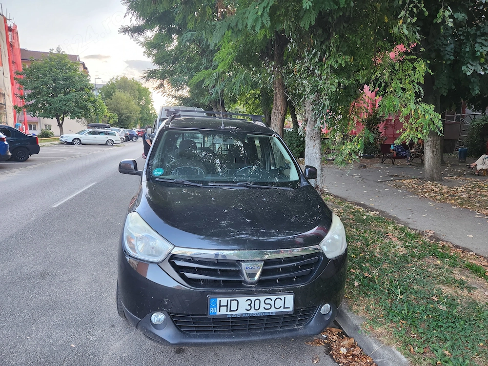 Vând Dacia Lodgy 1.5 dCi, 110 CP, diesel, an 2013. Mașina personală, 263.788 km, motorul merge foart