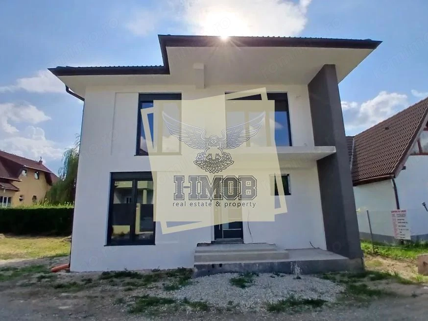 Casa cu 5 camere 3 bai in zona Selimbar