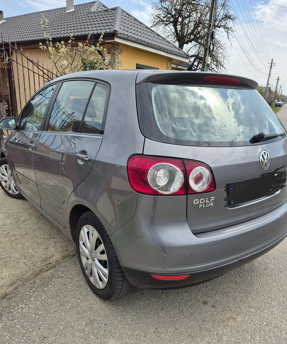 Golf 5 plus 2006 se vinde