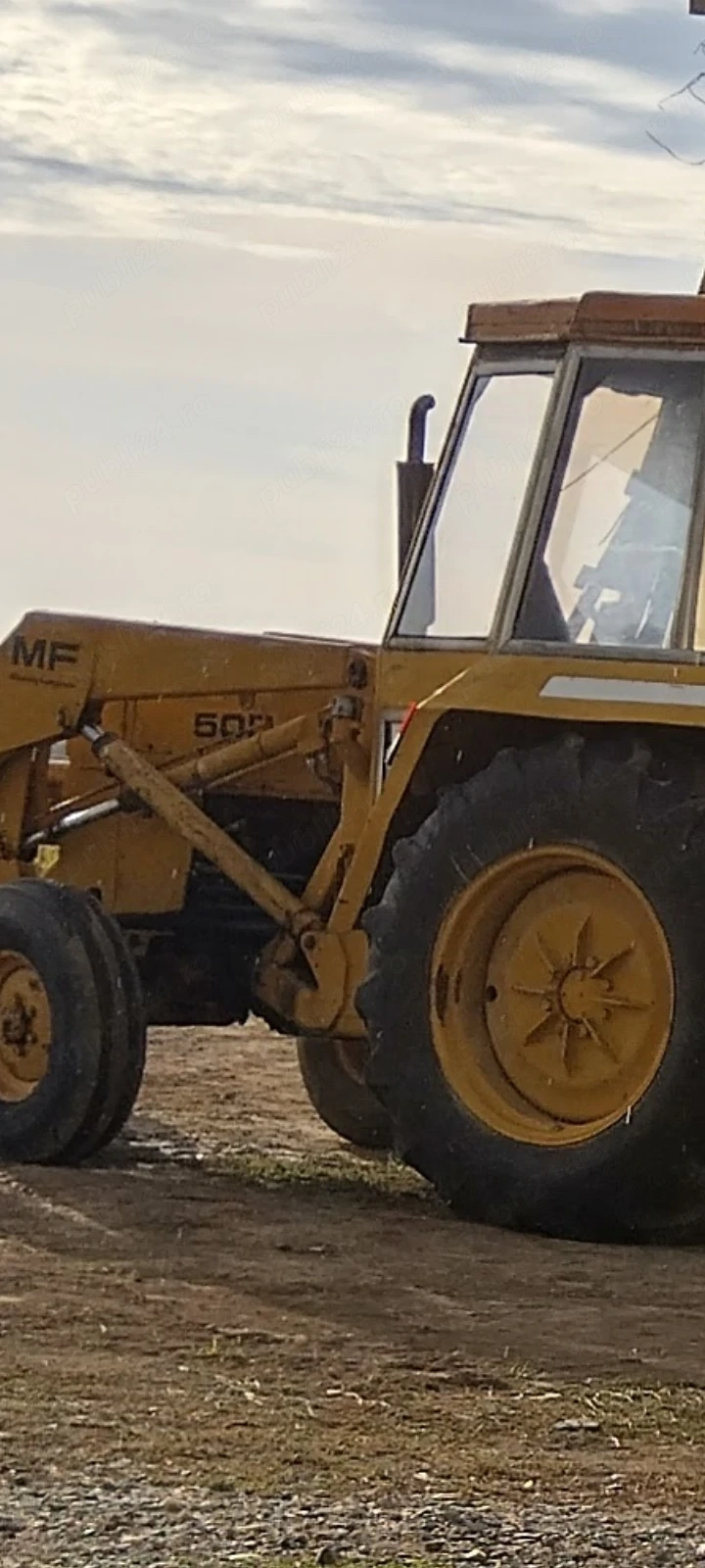 Vind buldo escavator