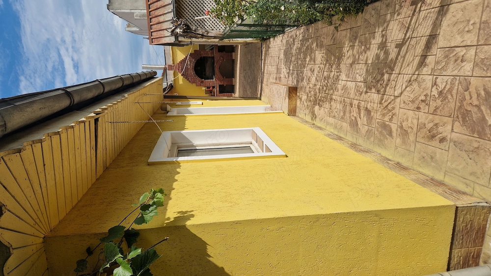 Casa de vanzare