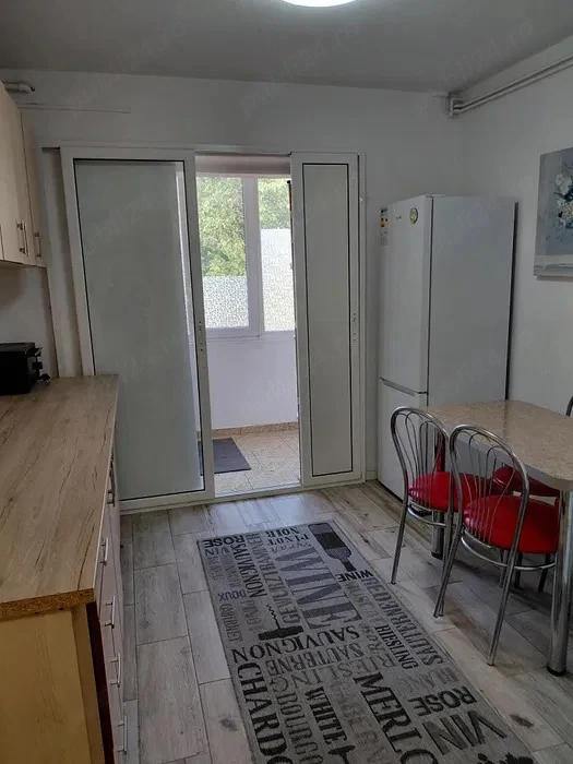 Apartament 2 camere decomandat Lipovei etaj 1 amenajat 2 balcoane mobilat si utilat centrala proprie