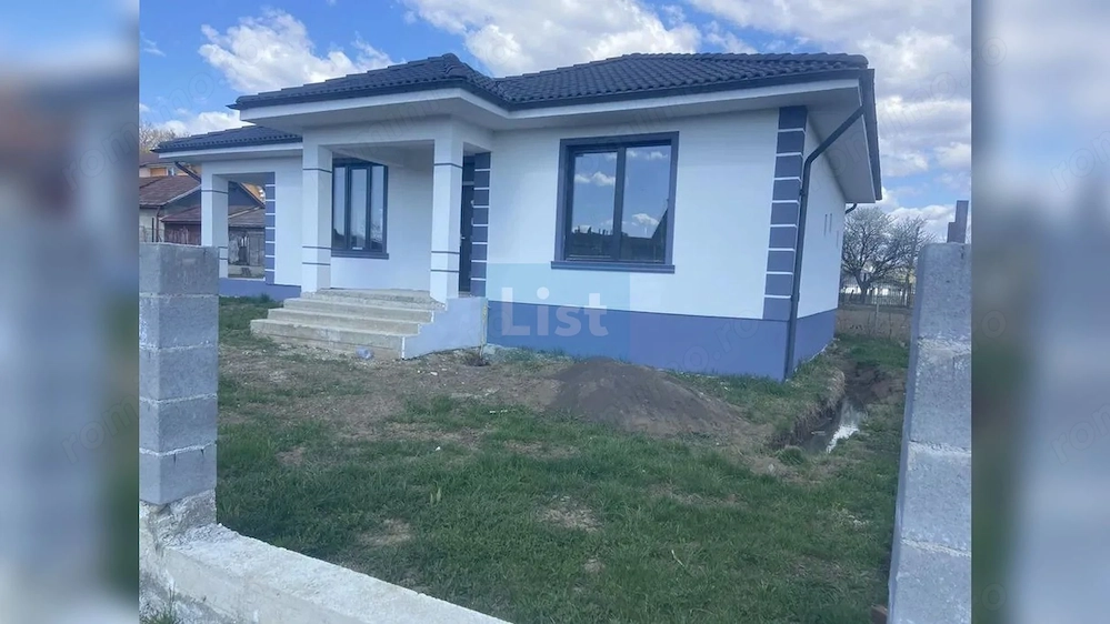 Se oferă spre vânzare o casă situată în localitatea Bistrița,
